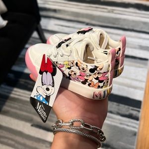 Toddler Minnie Mouse sneakers